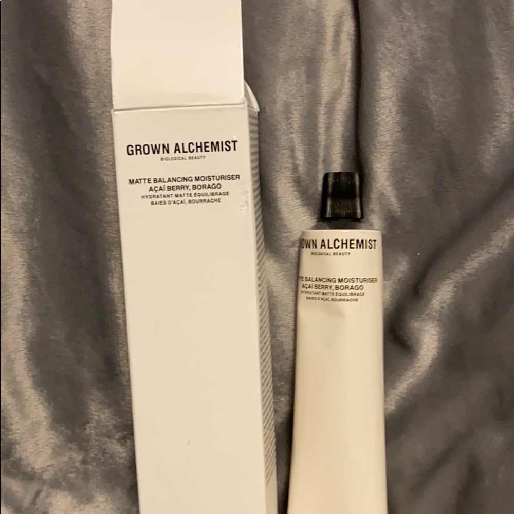 Grown Alchemist matte balancing moisturize